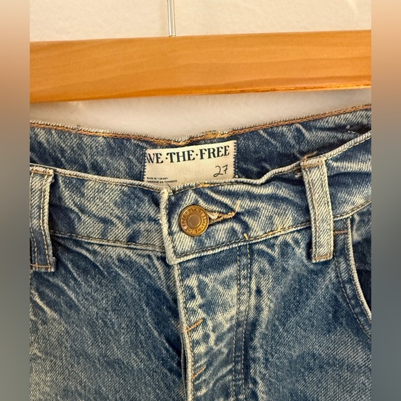We The Free Good Luck Mid Rise Barrel Jeans in Ultra Light Beam Size 27 - Picture 6 of 15